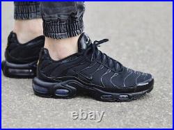Nike Air Max Plus Shoes/Sneakers TN Tuned Triple Black Blackout Size 9.5 Men's